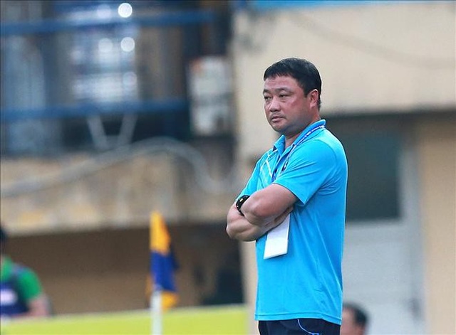 Sau Huỳnh Đức, đến lượt Trương Việt Hoàng bất ngờ rời ghế nóng - 1
HLV Trương Việt Hoàng