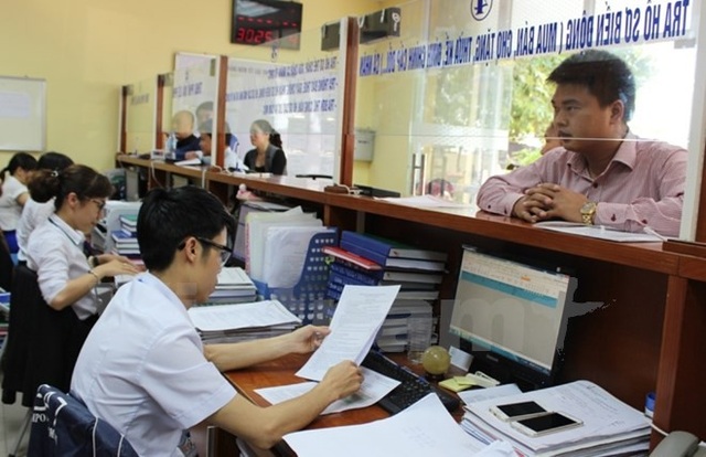 Doanh nghiệp gửi hơn 1.000 khiếu nại bộ ngành lên Chính phủ - 1 Đa số khiếu nại của doanh nghiệp liên quan đến các bộ quản lý về kinh tế, thủ tục hành chính và đất đai.