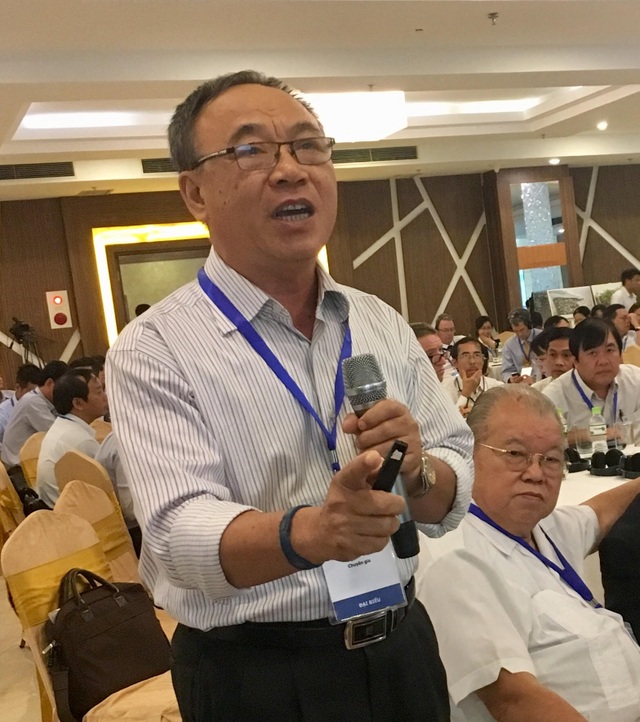 Tiến sĩ Hoàng Ngọc Phong thẳng thắn: Trồng lúa không thể giúp nông dân làm giàu