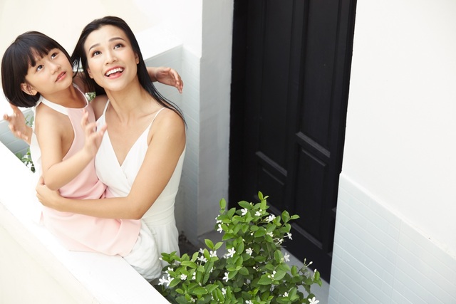 MC Hoàng Oanh: “Không để trẻ em phải lớn lên một mình” - 5 MC Hoàng Oanh: “Không để trẻ em phải lớn lên một mình” - 5