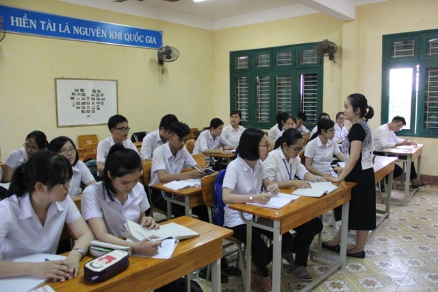 Nữ sinh giành cùng lúc 3 học bổng nuôi khát vọng trở thành nhà ngoại giao - 2
Tập thể lớp nơi Quỳnh Giao học tập rất đoàn kết, luôn giúp đỡ lẫn nhau