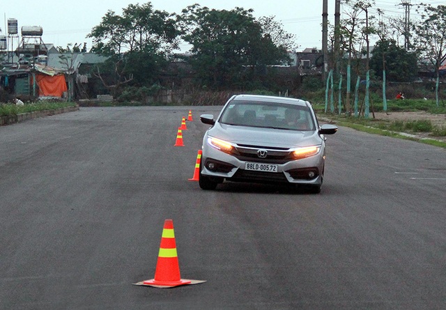 Honda Civic Turbo - Khác biệt về sức mạnh - 5 Honda Civic Turbo - Khác biệt về sức mạnh - 5