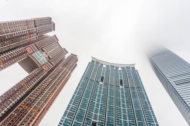 Bí ẩn phía sau những lỗ hổng to xuất hiện trên các tòa cao ốc ở Hong Kong - 2 Bí ẩn phía sau những lỗ hổng to xuất hiện trên các tòa cao ốc ở Hong Kong - 2