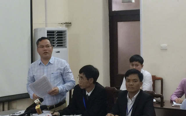 Công an Bắc Ninh triển khai phương án bảo vệ những người bị đe dọa - 1
Thượng tá Nguyễn Văn Long - Phó Giám đốc Công an tỉnh Bắc Ninh (đứng) - thông tin tại buổi họp báo.