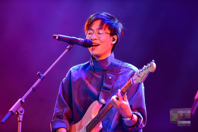 Đêm mở màn Monsoon Festival 2017 thu hút hàng ngàn khán giả - 3 Đêm mở màn Monsoon Festival 2017 thu hút hàng ngàn khán giả - 3