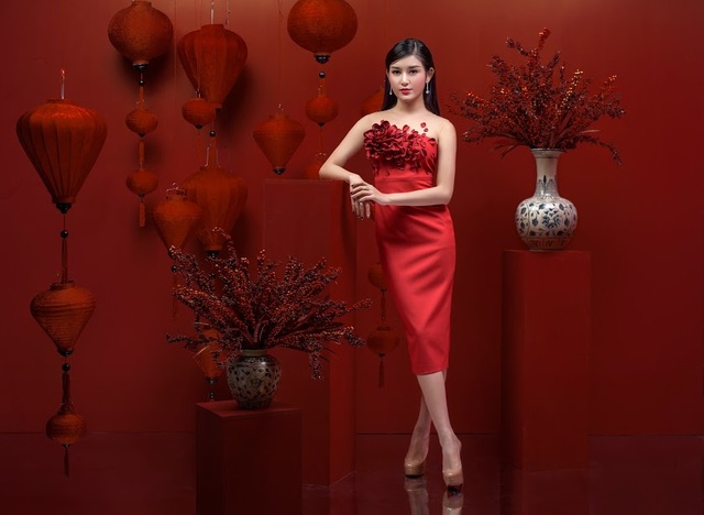Huyền My tiếp tục phong cách "công chúa" trong năm 2017 - 6 Huyền My tiếp tục phong cách "công chúa" trong năm 2017 - 6