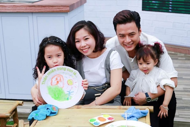 Gia đình Hồng Đăng, Thúy Hạnh hào hứng vui chơi tại “Ngôi nhà thiên nhiên” - 3 Gia đình Hồng Đăng, Thúy Hạnh hào hứng vui chơi tại “Ngôi nhà thiên nhiên” - 3