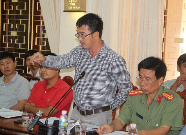 Vụ tàu vỏ thép hư hỏng ở Bình Định: “Đừng lợi dụng lòng tốt của dân mà làm ăn thiếu đạo đức” - 2 Đại diện công ty Hoàng Gia Phát, đơn vị cung cấp máy chính hãng Misubishi cho Công ty TNHH MTV Nam Triệu chất vấn ngược khiến ngư dân bức xúc
