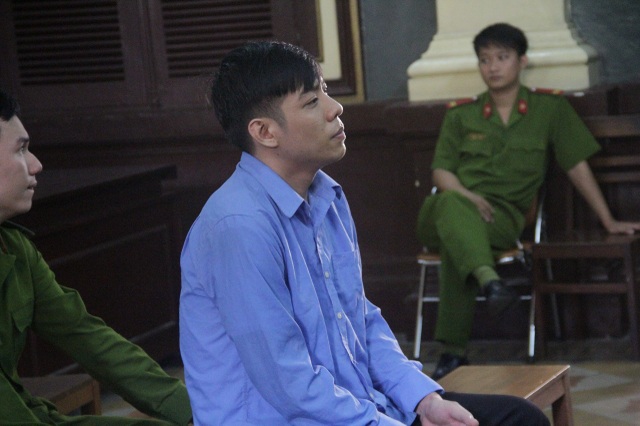 Đánh chết người, còn cho số điện thoại, thách báo công an - 1 Bị cáo Sơn tại phiên tòa.