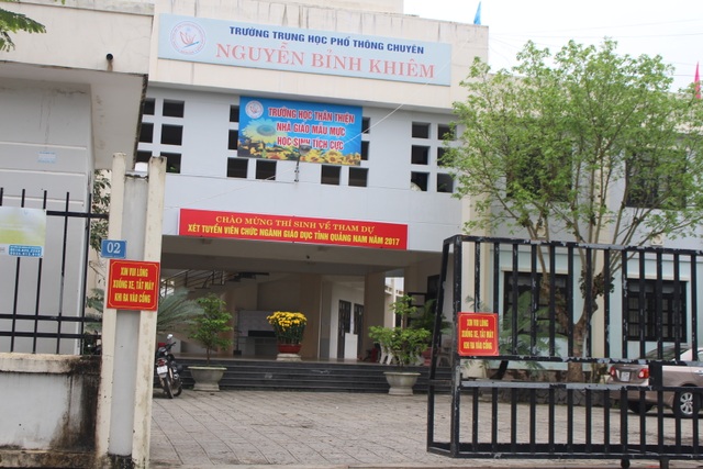 Thi tuyển giáo viên tỉnh Quảng Nam: 35 thí sinh vi phạm quy chế thi - 1 Điểm thi tuyển giáo viên tại trường THPT Nguyễn Bỉnh Khiêm, TP Tam Kỳ