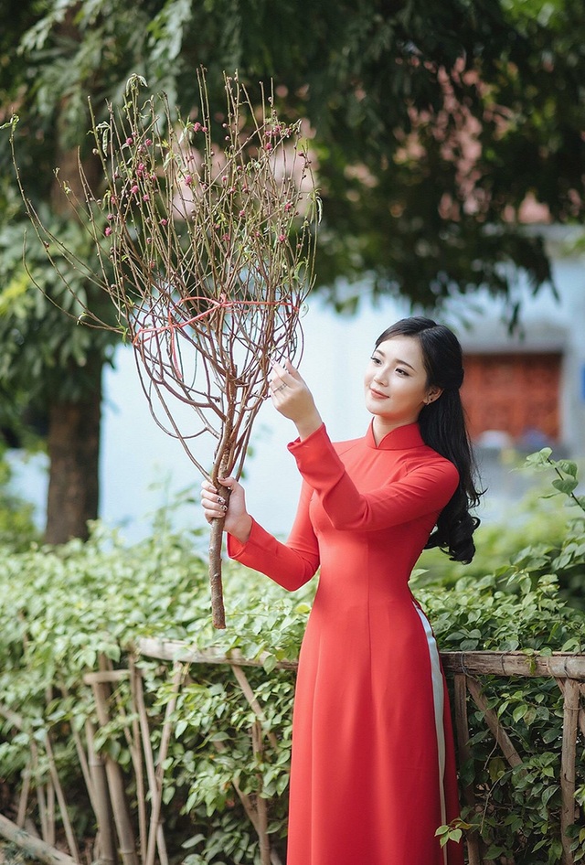 Năm Đinh Dậu, trò chuyện với hot girl cầm tinh con Gà - 12 Năm Đinh Dậu, trò chuyện với hot girl cầm tinh con Gà - 12