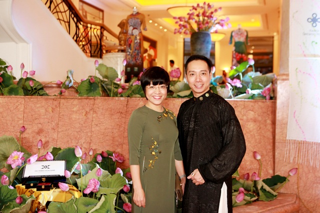 Chí Anh đưa vợ kém 20 tuổi đi sự kiện khi vừa sinh con đầu lòng - 5 Ngoài vợ chồng Chí Anh, sự kiện còn có sự góp mặt của nhiều nhân vật nổi tiếng.