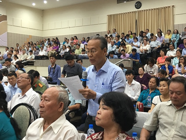 Chủ tịch nước: "Nếu biết lắng nghe dân, chắc chắn không có vụ Đồng Tâm" - 3
Cử tri TPHCM rất quan tâm tới sự việc mới xảy ra ở Đồng Tâm, Hà Nội.