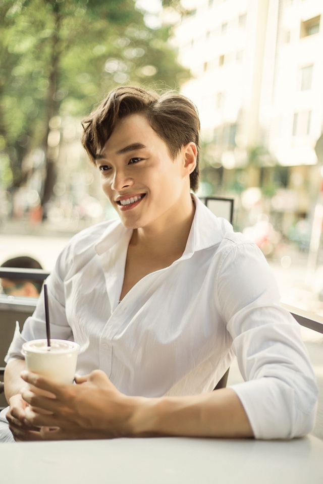Gặp gỡ “soái ca từ thiện” đang được quan tâm trên mạng xã hội - 11 Gặp gỡ “soái ca từ thiện” đang được quan tâm trên mạng xã hội - 11