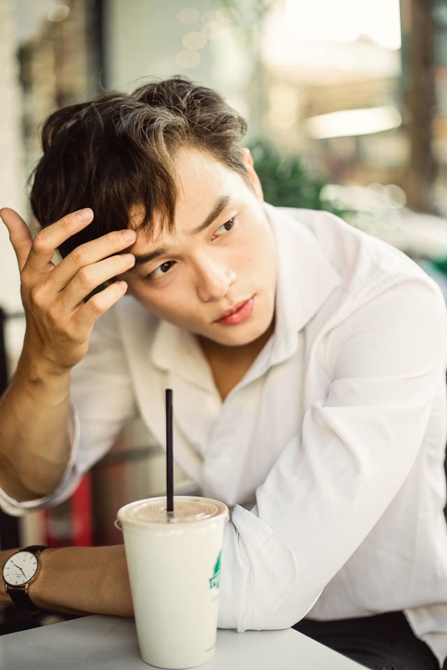 Gặp gỡ “soái ca từ thiện” đang được quan tâm trên mạng xã hội - 6 Một số hình ảnh khác của Chí Thành