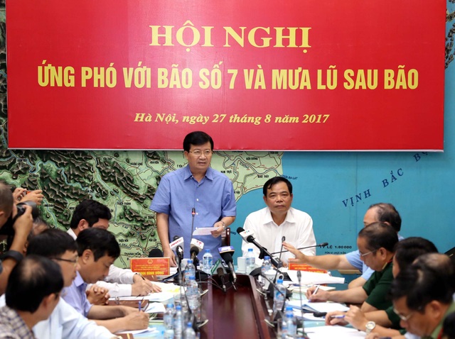 Hoàn lưu bão số 7 dễ gây sạt lở đất, lũ quét ở vùng núi phía Bắc - 3 Phó Thủ tướng Trịnh Đình Dũng đề nghị các Bộ, ngành, địa phương cần tập trung ở mức cao nhất để đề phòng, ứng phó với mưa lũ sau bão số 7.