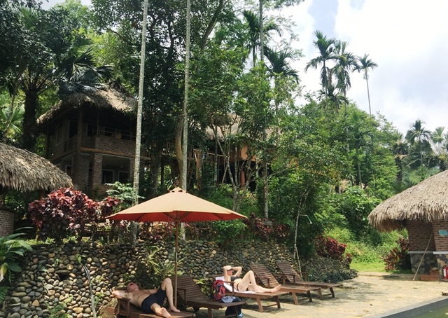 Đình chỉ hoạt động kinh doanh của khu du lịch Pù Luông Retreat - 6 UBND huyện Bá Thước đã yêu cầu tạm dừng hoạt động kinh doanh của khu du lịch này