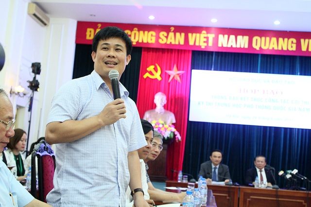Bộ GD&ĐT giải thích "độ vênh" giữa các mã đề thi - 1
Ông Sái Công Hồng (Trưởng Cục khảo thí và kiểm định chất lượng Bộ GD&ĐT) (Ảnh: Mai Châm)