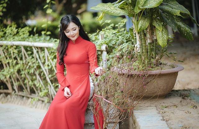 Hot girl 3 miền chúc Tết độc giả báo Dân trí - 8 Hot girl 3 miền chúc Tết độc giả báo Dân trí - 8