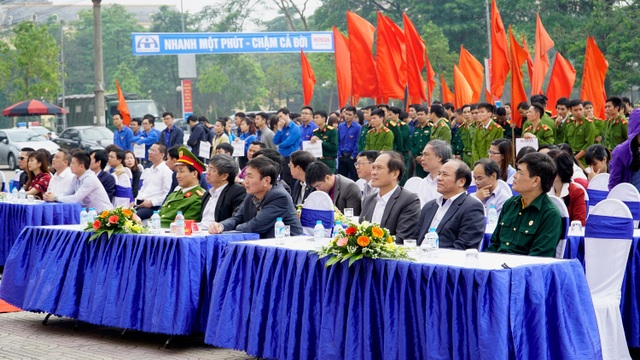 Honda Việt Nam phát động “Chiến dịch An toàn giao thông” tại Hà Nam - 2 Các đại biểu có mặt tại buổi lễ