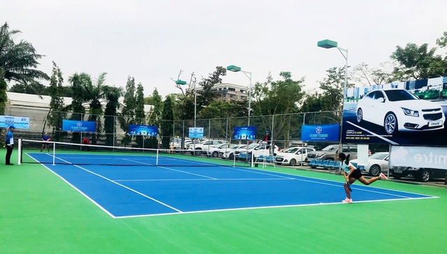 Khởi tranh giải quần vợt các cây vợt xuất sắc Việt Nam - 5 Ngay sau khai mạc các trận đấu diễn ra để lại ấn tượng trong lòng khán giả xứ Nghệ.