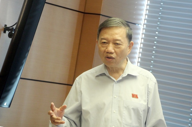 Thượng tướng Tô Lâm: Với mạng xã hội, ngôi nhà của mình không còn là của mình! - 1
Bộ trưởng Bộ Công an Tô Lâm cho rằng, nếu không làm chủ được mạng xã hội, nội bộ nhiều nguy cơ mất an ninh