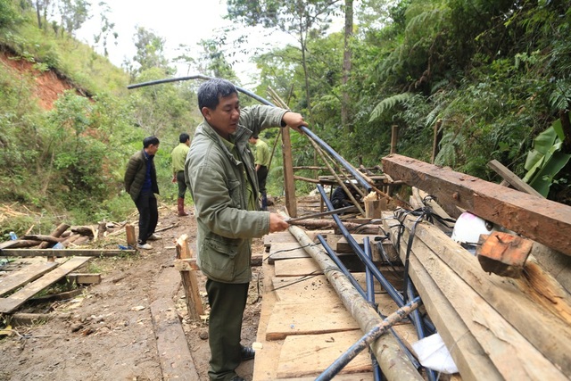Dùng thuốc nổ đánh sập toàn bộ “địa đạo” của thiếc tặc - 2 Dùng thuốc nổ đánh sập toàn bộ “địa đạo” của thiếc tặc - 2
