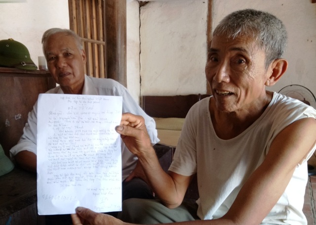 Người chết "sống dậy" ký nhận tiền hỗ trợ của Nhà nước (!) - 2 Người dân địa phương bức xúc trước việc làm của cán bộ Hợp tác xã dịch vụ nông nghiệp Hà Ninh