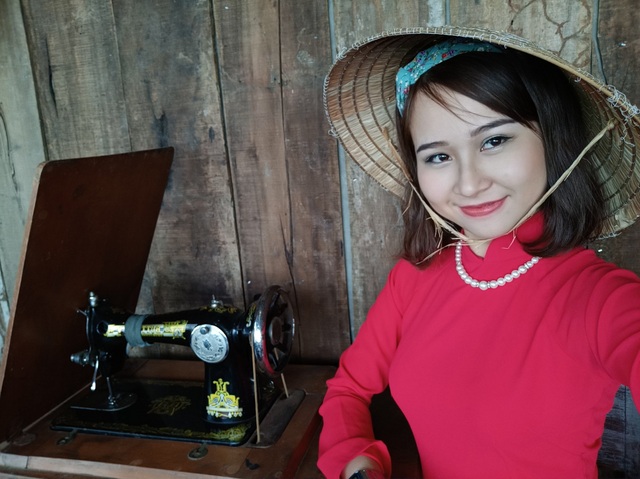 Đánh giá Oppo F5: Đem xu hướng công nghệ mới màn hình tràn và selfie A.I vào sản phẩm - 5 Đánh giá Oppo F5: Đem xu hướng công nghệ mới màn hình tràn và selfie A.I vào sản phẩm - 5