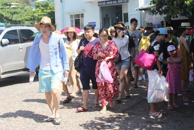 Khách quốc tế đến Nha Trang đạt hơn 1,3 triệu lượt trong 8 tháng - 1 Khách quốc tế đến Nha Trang - Khánh Hòa vào thời điểm tháng 9/2017