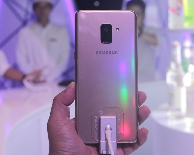 Galaxy A8 và A8+ chính thức ra mắt tại Việt Nam, giá 10,9 triệu đồng - 3 Samsung Galaxy A8+