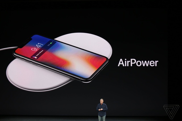 iPhone X ra mắt, đánh dấu 1 thập kỷ điện thoại Apple - 40 iPhone X ra mắt, đánh dấu 1 thập kỷ điện thoại Apple - 40