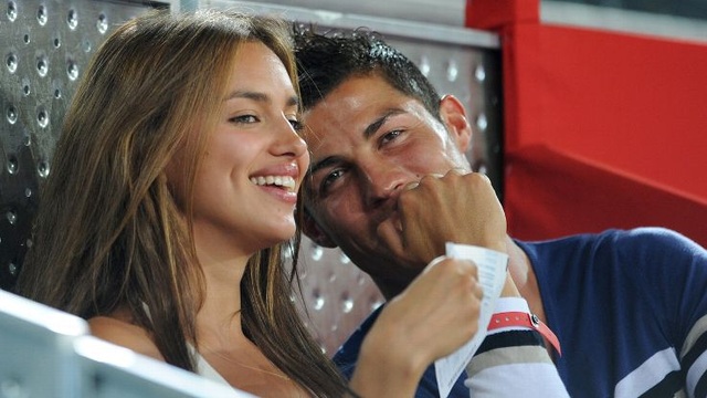 Siêu mẫu áo tắm sinh con đầu lòng - 7
Irina Shayk từng có mối tình dài 5 năm với danh thủ bóng đá người Bồ Đào Nha Cristiano Ronaldo