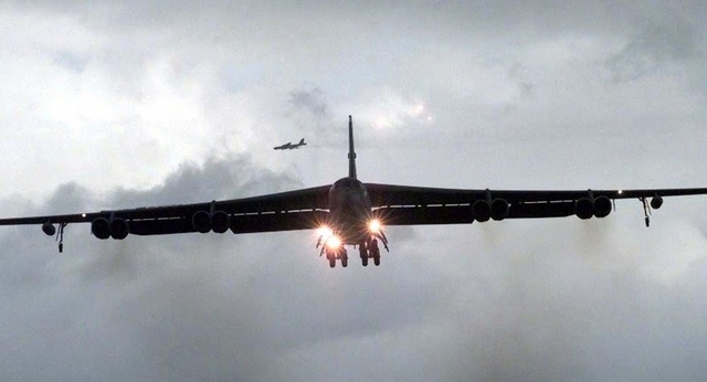 Mỹ chi gần 11 tỷ USD cho cuộc chiến chống IS - 1
Mỹ điều máy bay B-52 Stratofortress chống IS (Ảnh: AFP)