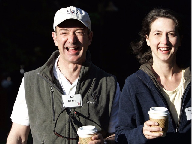 Cuộc hôn nhân đáng ngưỡng mộ của tỷ phú giàu nhất thế giới Jeff Bezos - 7 Cuộc hôn nhân đáng ngưỡng mộ của tỷ phú giàu nhất thế giới Jeff Bezos - 7