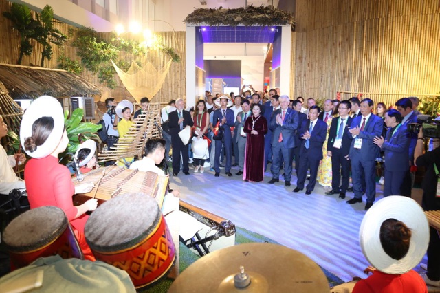 Ngày Quốc gia Việt Nam tại EXPO 2017 thu hút hàng nghìn du khách tham quan - 4 Ngày Quốc gia Việt Nam tại EXPO 2017 thu hút hàng nghìn du khách tham quan - 4