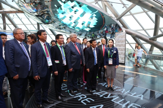 Ngày Quốc gia Việt Nam tại EXPO 2017 thu hút hàng nghìn du khách tham quan - 3 Nhà Triển lãm Việt Nam đã và đang tạo được sự chú ý lớn của cộng đồng quốc tế.