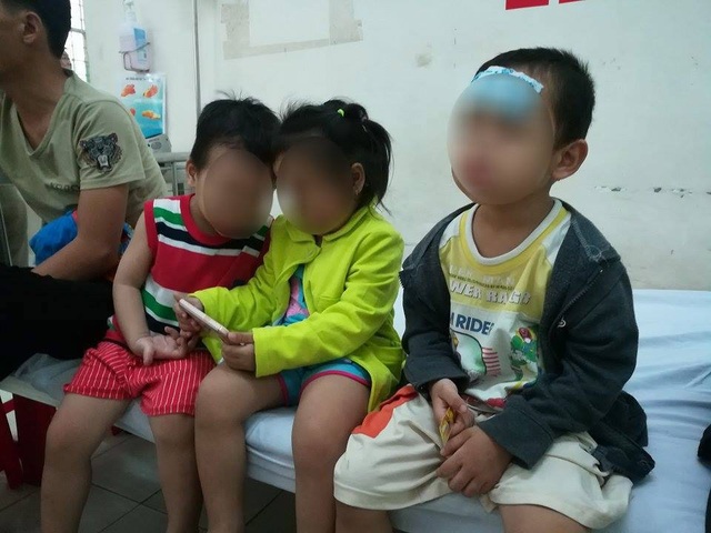 Khám sức khỏe các cháu bé vụ bảo mẫu bạo hành trẻ kinh hoàng - 5
Các đứa trẻ đã thoát khỏi những ngày tháng tăm tối diễn ra tại cơ sở giáo dục có phép ở TPHCM.