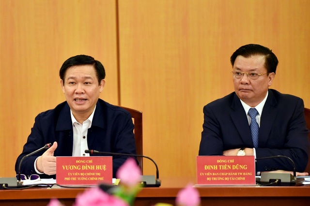 Sau 11 lần tăng, lương đã chiếm hơn 30% chi ngân sách - 2 Phó Thủ tướng Vương Đình Huệ: Gắn việc giảm biên chế tương ứng với giảm cấp pháp ngân sách chi thường xuyên.
