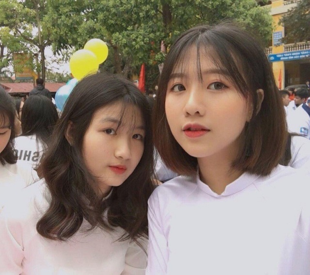 Nữ sinh bất ngờ nổi tiếng chỉ bởi cách uống trà sữa "có một không hai" - 4 Nữ sinh bất ngờ nổi tiếng chỉ bởi cách uống trà sữa "có một không hai" - 4