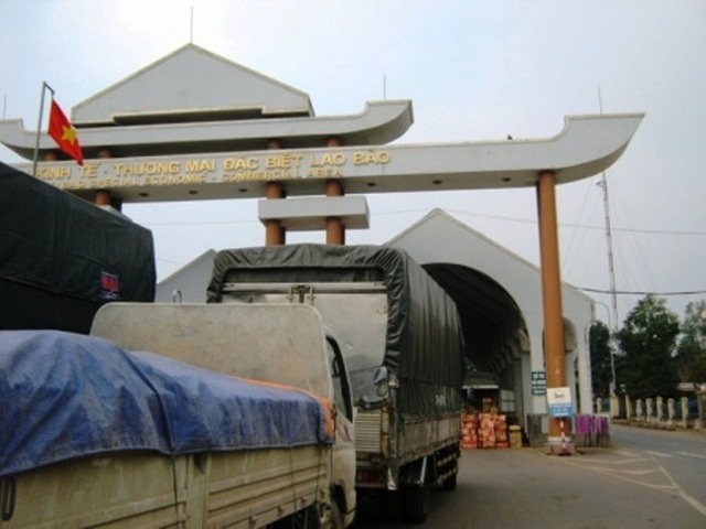 Quảng Trị: Chủ xe biển vàng “đau đầu” vì không còn hưởng thuế suất ưu đãi - 2 Khu Kinh tế thương mại Lao Bảo không còn là khu phi thuế quan