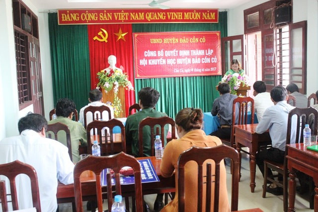 Quảng Trị: Phát triển phong trào khuyến học tại đảo Cồn Cỏ - 1 Bà Nguyễn Thị Hồng Vân, Chủ tịch Hội Khuyến học Quảng Trị khái quát về quá trình xây dựng phong trào khuyến học, khuyến tài trên địa bàn tỉnh