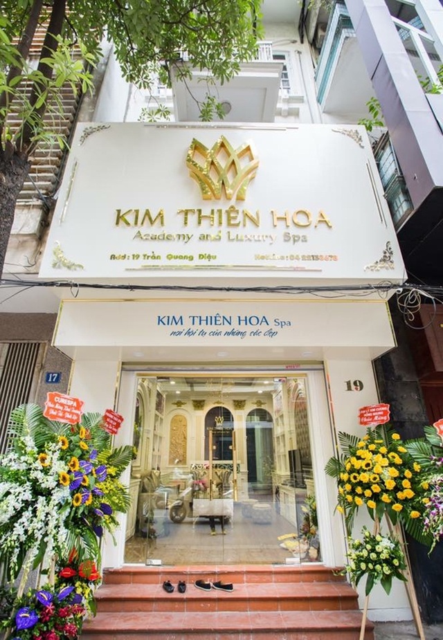 Chuyện khởi nghiệp với… 250 nghìn đồng của bà chủ chuỗi spa nổi tiếng - 4 Ánh đã nỗ lực không ngừng nghỉ, gây dựng Kim Thiên Hoa spa.