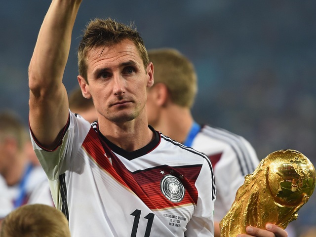 Những kỷ lục vĩ đại mà bộ đôi C.Ronaldo-Messi chưa thể chinh phục - 1 Miroslav Klose là người ghi bàn nhiều nhất trong lịch sử World Cup