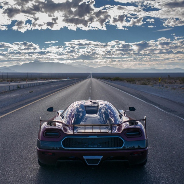 Bugatti Veyron Super Sport không còn là xe nhanh nhất thế giới - 2 Bugatti Veyron Super Sport không còn là xe nhanh nhất thế giới - 2