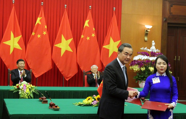 Lãnh đạo Đảng Cộng sản hai nước chứng kiến lễ ký kết giữa các Bộ trưởng Y tế