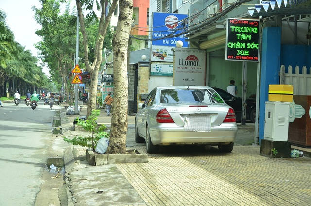 Tài xế ở Sài Gòn tung chiêu đối phó với “phạt nguội” - 4 Tài xế ở Sài Gòn tung chiêu đối phó với “phạt nguội” - 4