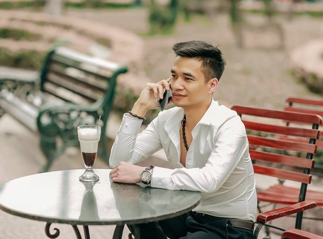 Hiện tượng mạng Lệ Rơi "lột xác" bảnh trai sau một thời gian vắng bóng - 4 Lệ Rơi ngày nay. Ảnh: Kun Mon