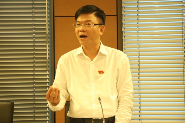 Trưởng đặc khu phải có “bàn tay sắt” mới mong thành công! - 2 Bộ trưởng Tư pháp Lê Thành Long là đại biểu Quốc hội của tỉnh Kiên Giang, nơi sẽ có đặc khu Phú Quốc.