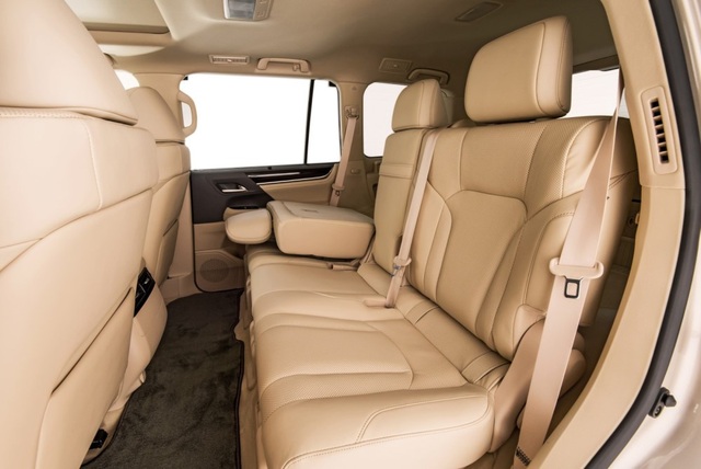 Lexus LX 570 có thêm phiên bản 5 chỗ - 3 Lexus LX 570 có thêm phiên bản 5 chỗ - 3
